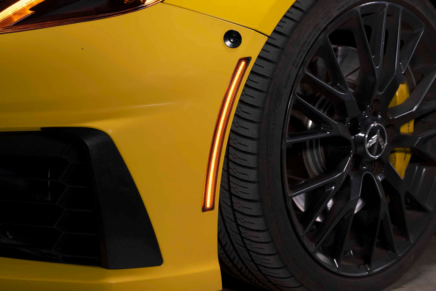 Marcadores laterales delanteros del Chevrolet Corvette C7 XB 2014-2019 (ámbar/par)