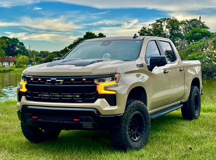 Arnés de luces LED OEM DRL ámbar para Chevrolet Silverado 2022+