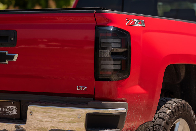 Luces traseras LED Morimoto XB para Chevrolet Silverado 14-19