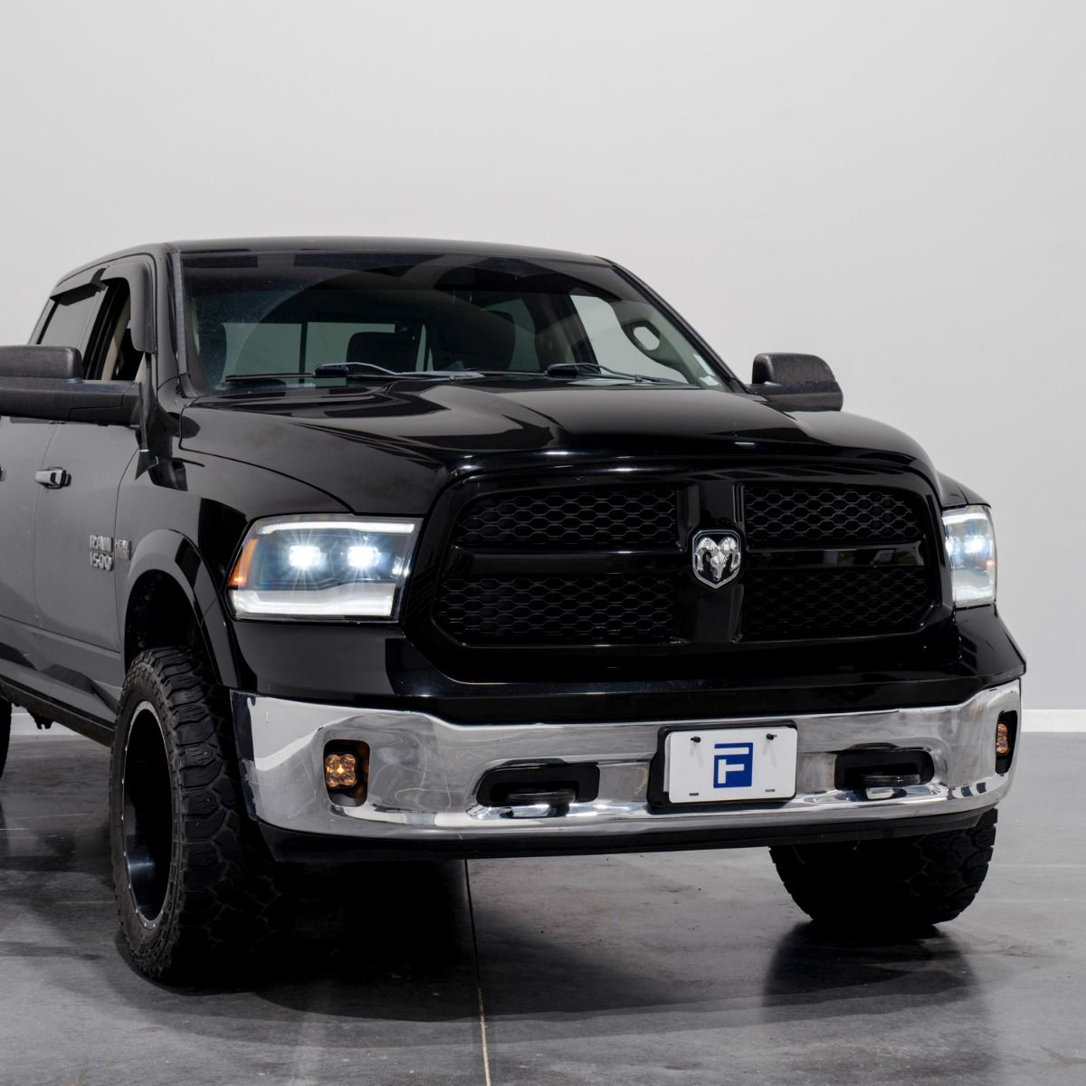 Faros delanteros LED con proyector RAM 2009-2018 (par)