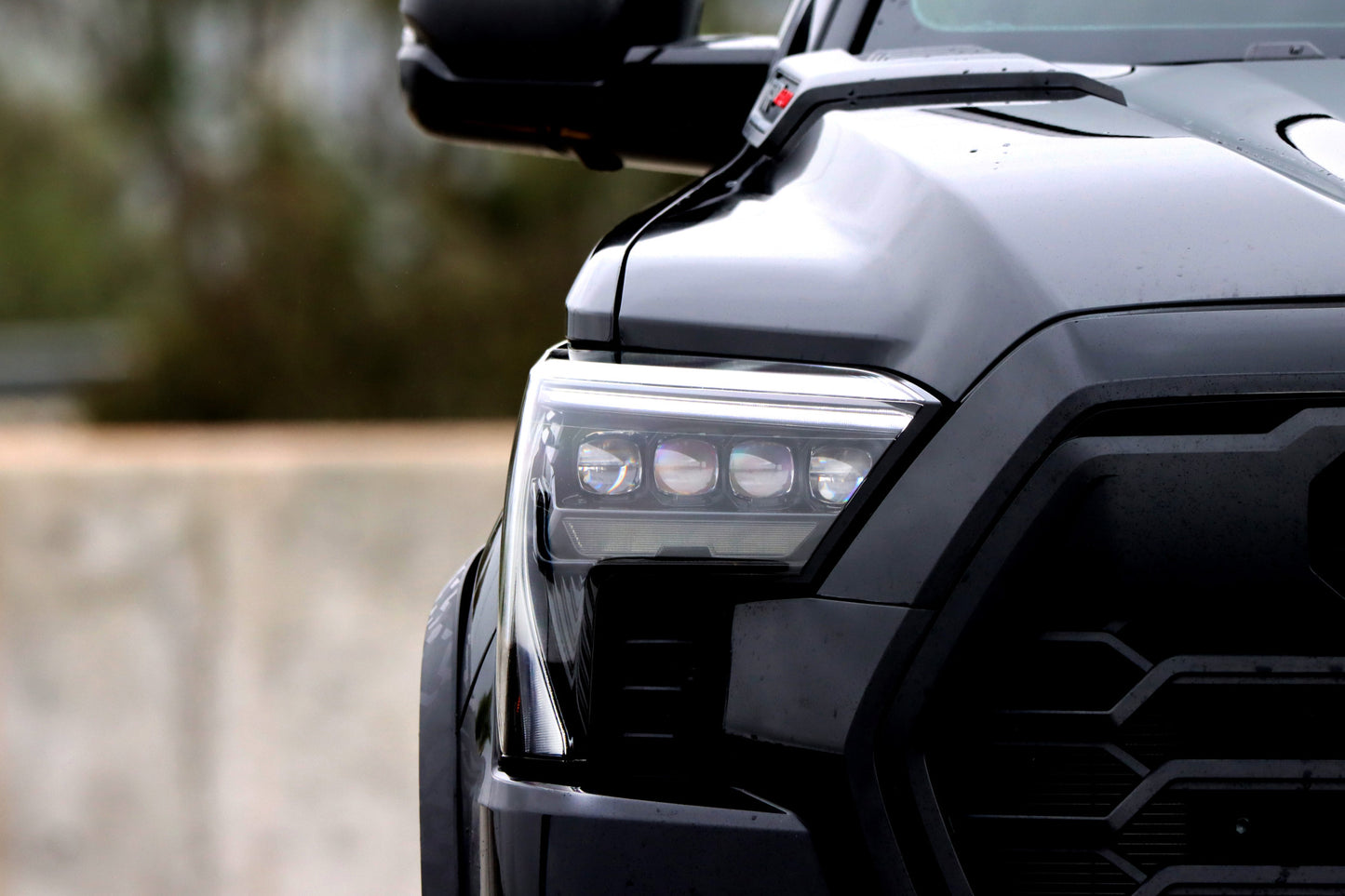 Faros LED Alpharex Nova: Toyota Tundra/Sequoia (22+)