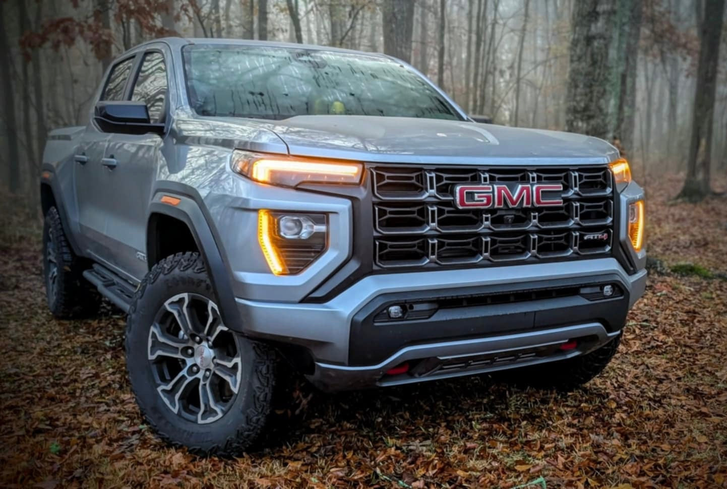Arnés de luces LED DRL OEM GMC Canyon Amber 2023+