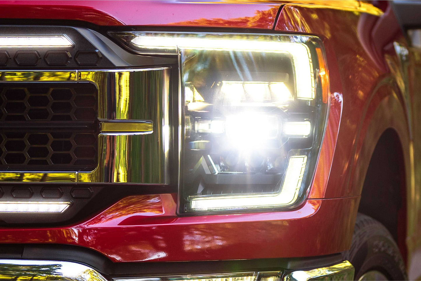 Faros delanteros Ford F150 XB 2021-2023: (luces de circulación diurna blancas)