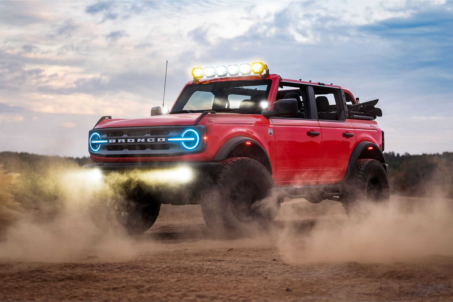 Faros delanteros LED XRGB: Ford Bronco (2021-2024) (par/luz diurna RGB)