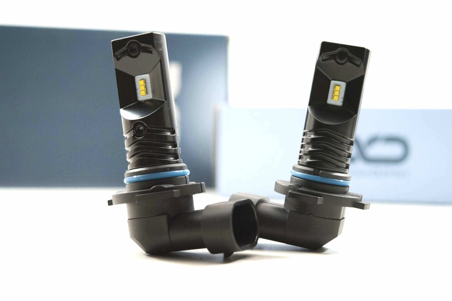 9005/HB3: Xtreme LED CMB (5000K)