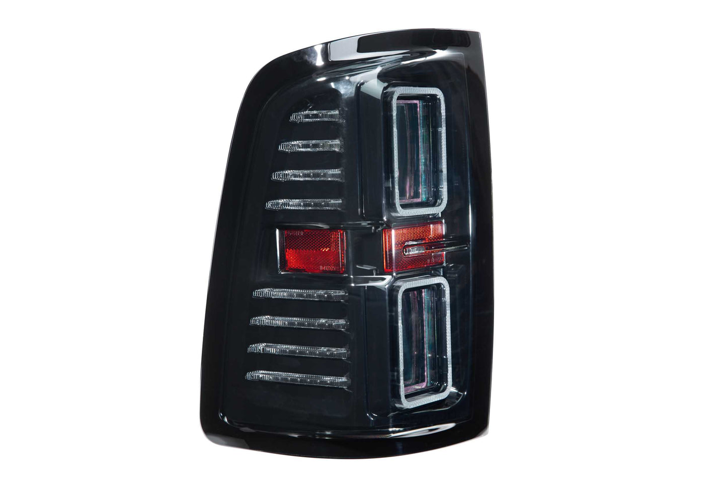 Luces LED traseras XB: Dodge Ram 1500 (19+) (par/ahumadas)