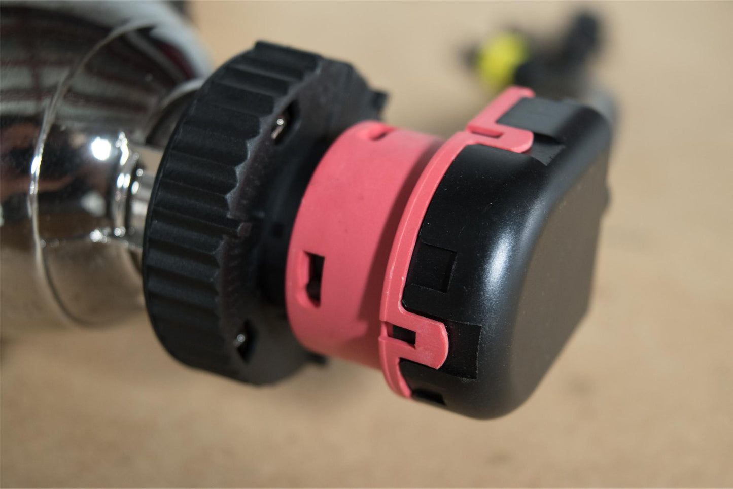 Lampenhaltering: Hella (D1S)