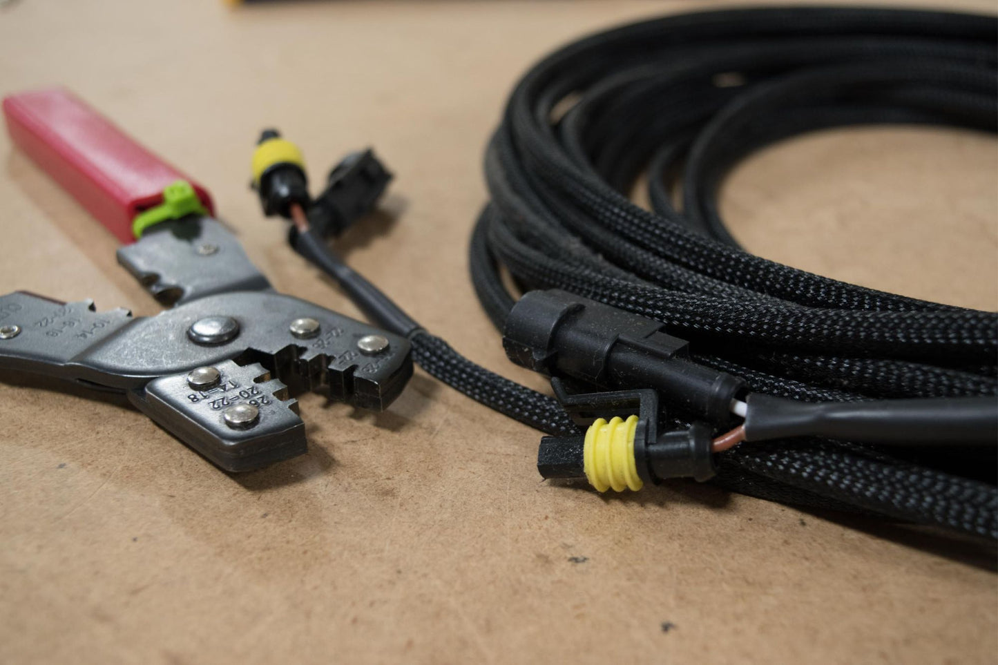 Conector: 9006/9005 Macho