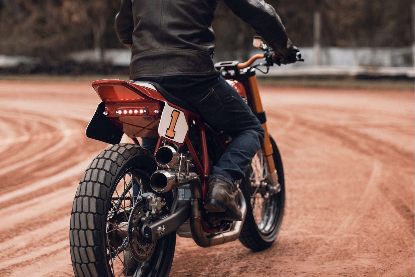 MC: Pindicator (Ámbar de doble intensidad)