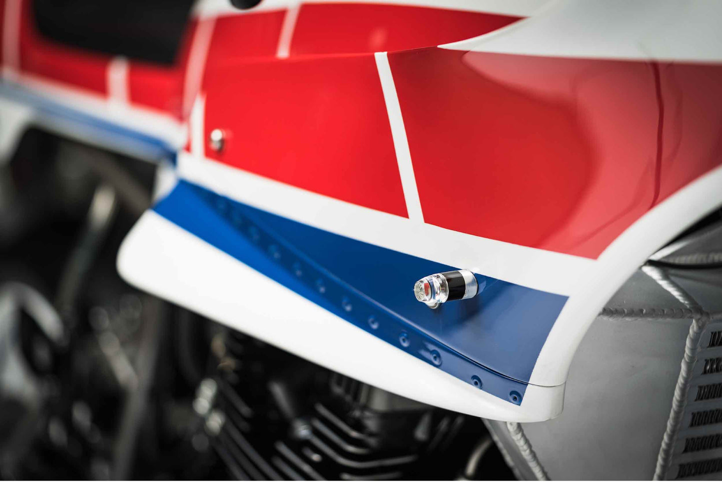 MC: Pindicator (Ámbar de doble intensidad)