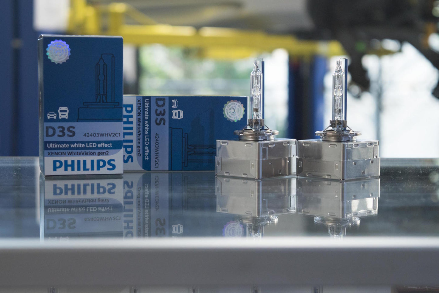 D3S: Philips 42403 WHV2 (5000K)