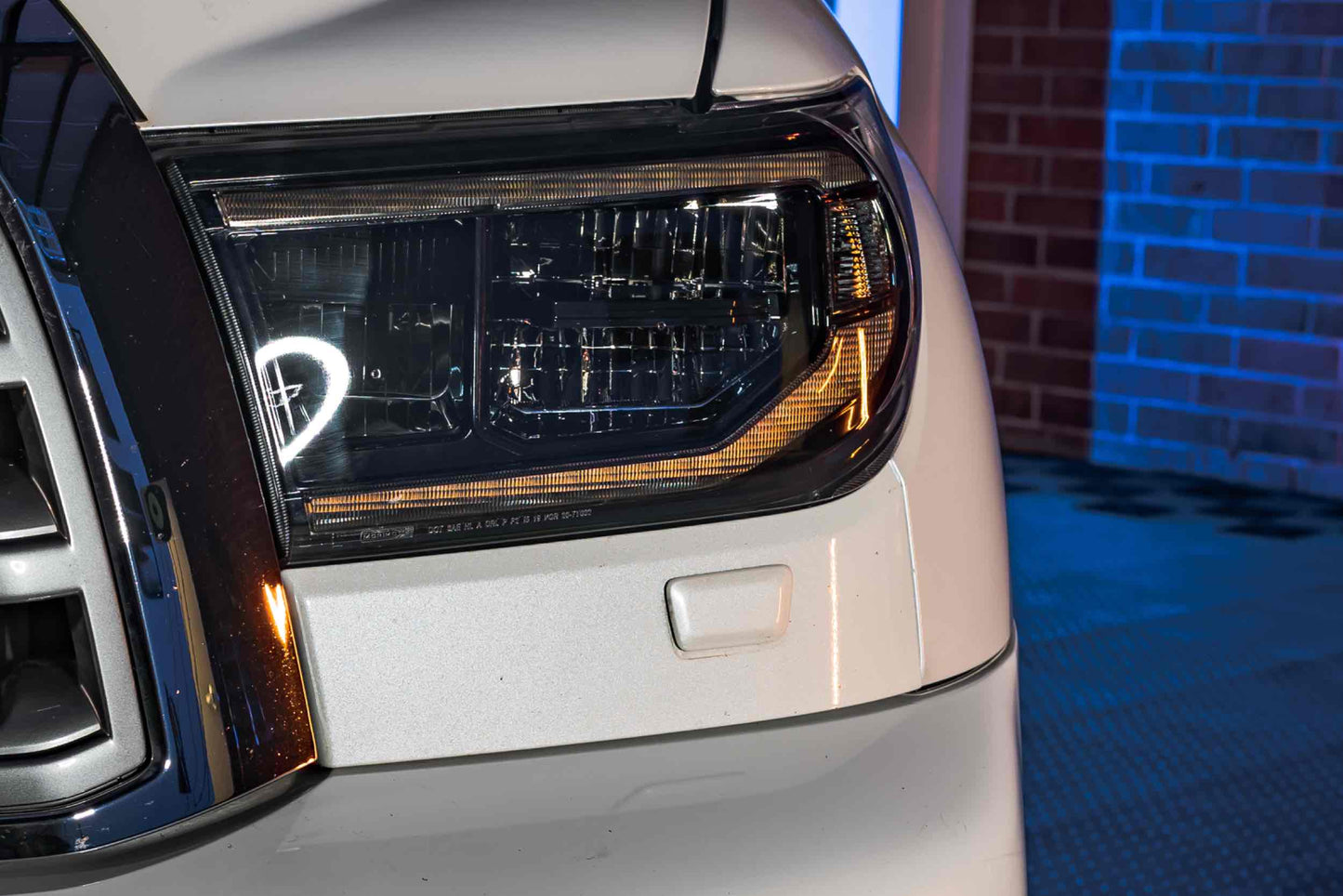 2008-2017 Toyota Sequoia XB LED Headlights