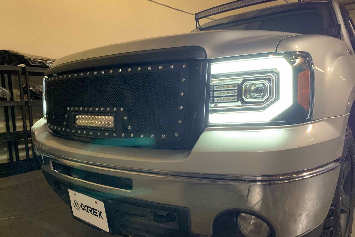2007-2013 GMC Sierra Luxx LED Headlights