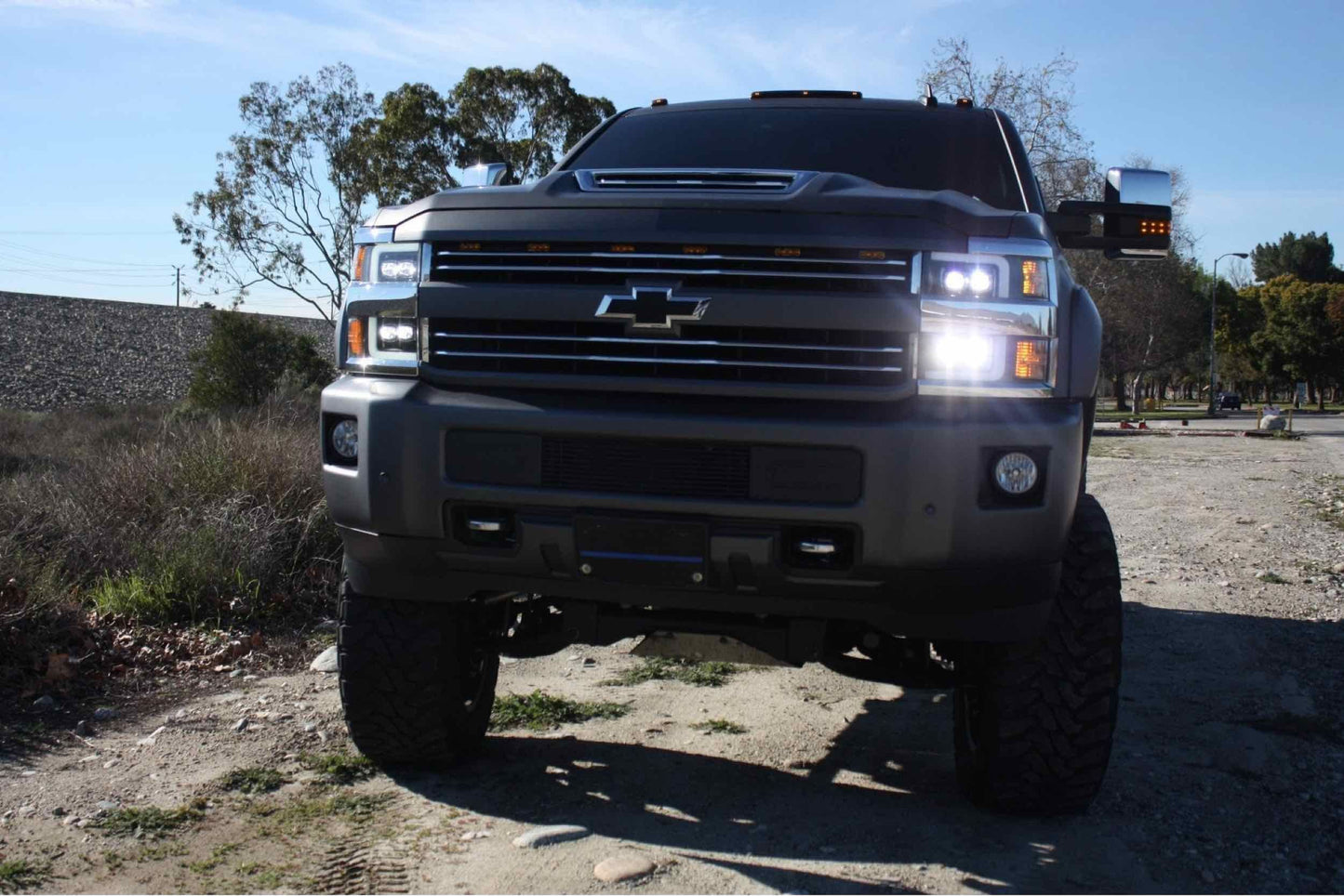 Faros delanteros LED ARex Nova: Chevy Silverado HD (15-19) - Negro azabache con rejilla cromada (juego)