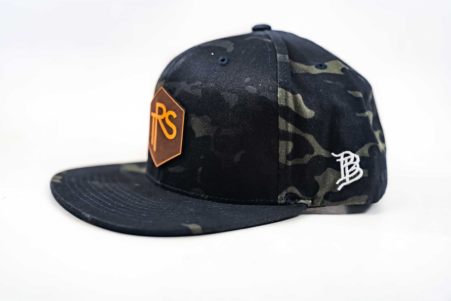 Hut: Schwarzes MultiCam mit TRS-Lederpatch