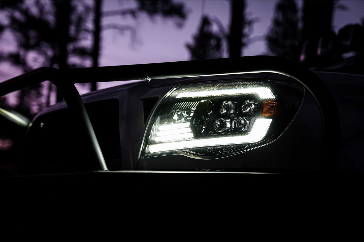 Faros delanteros LED ARex Nova: Toyota Tacoma (05-11) - Cromados (juego)