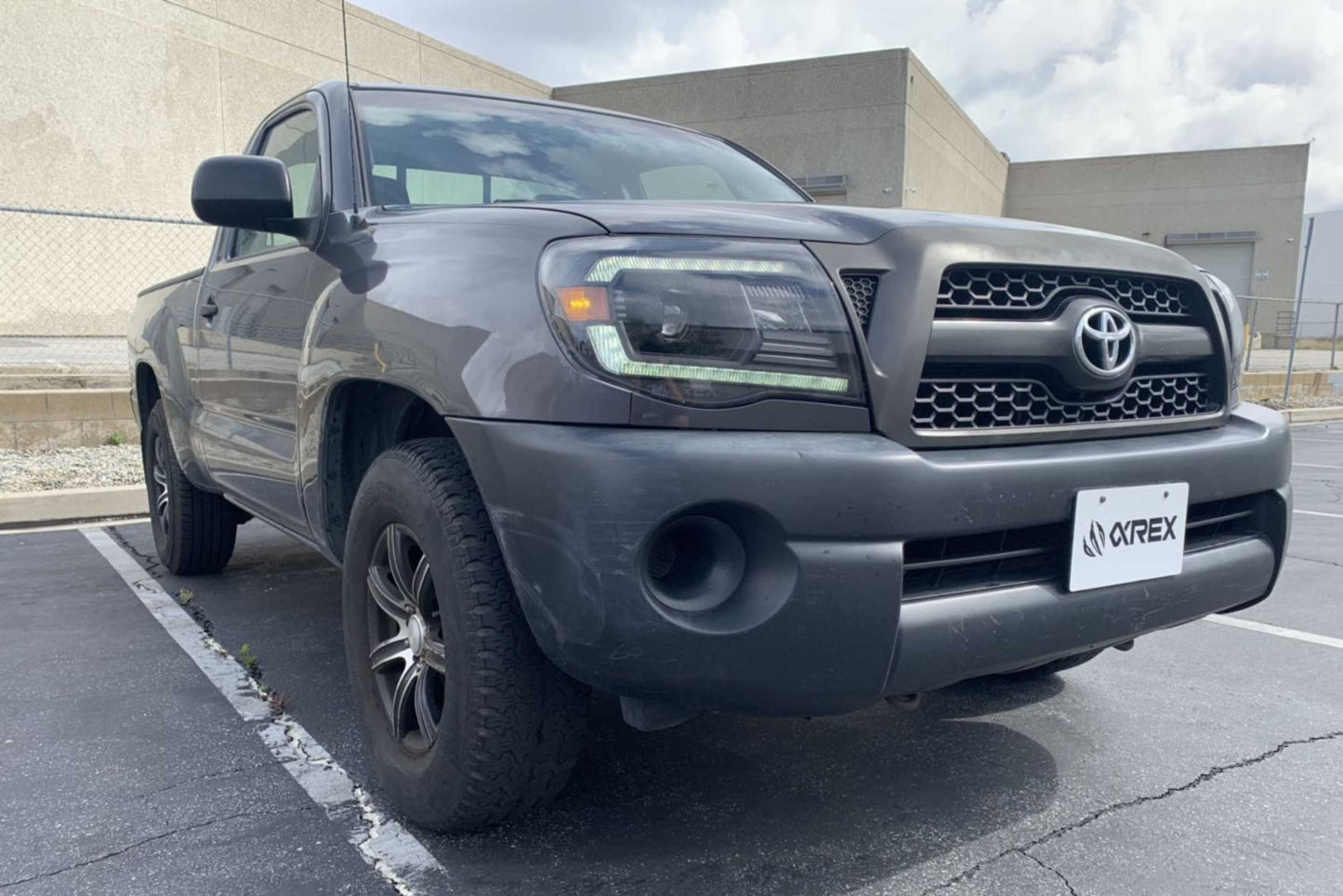 2005-2011 Toyota Tacoma Pro Halogen Headlights