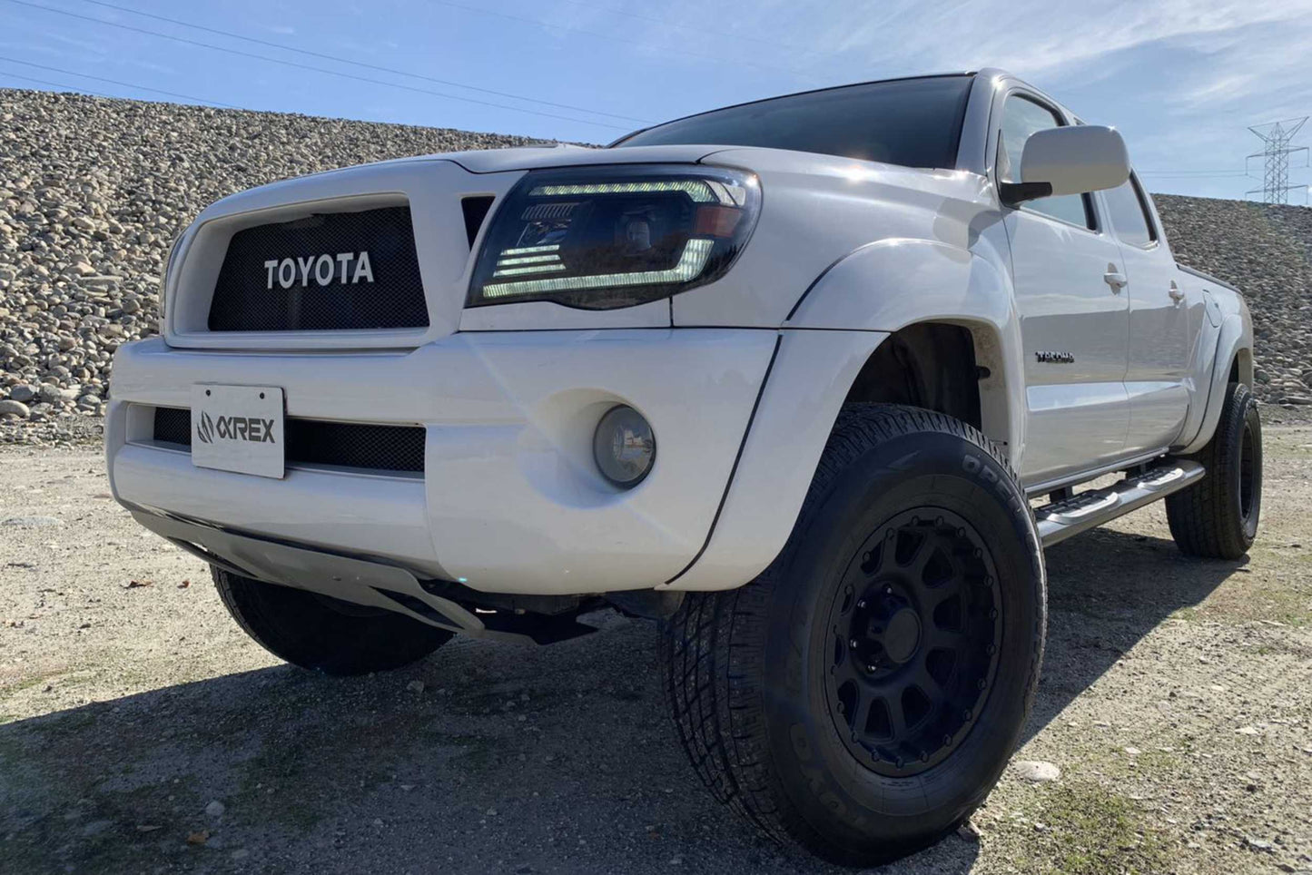 2005-2011 Toyota Tacoma Pro Halogen Headlights