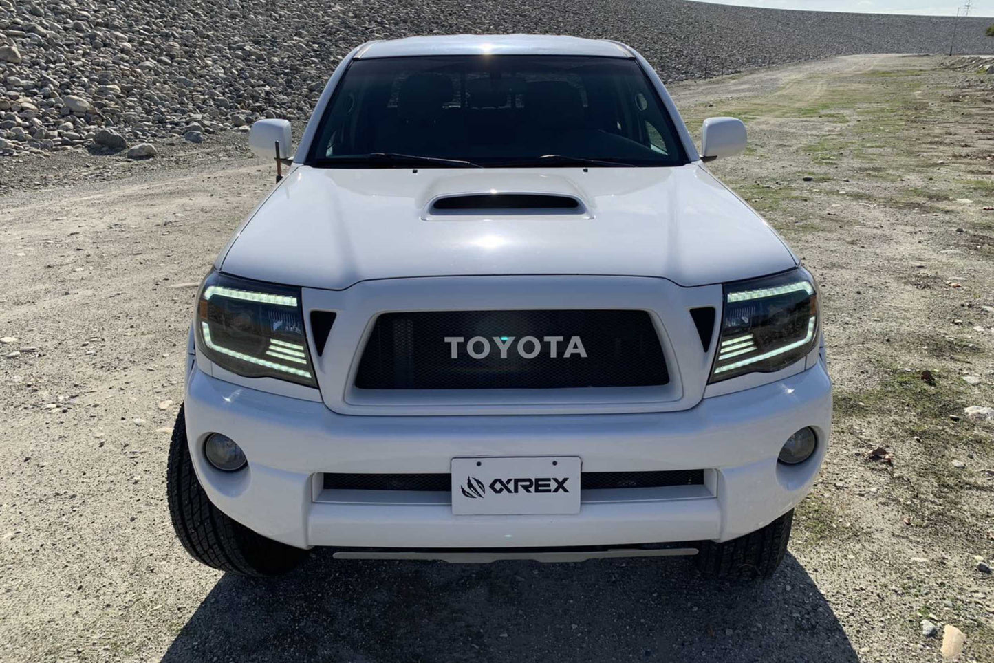 2005-2011 Toyota Tacoma Pro Halogen Headlights