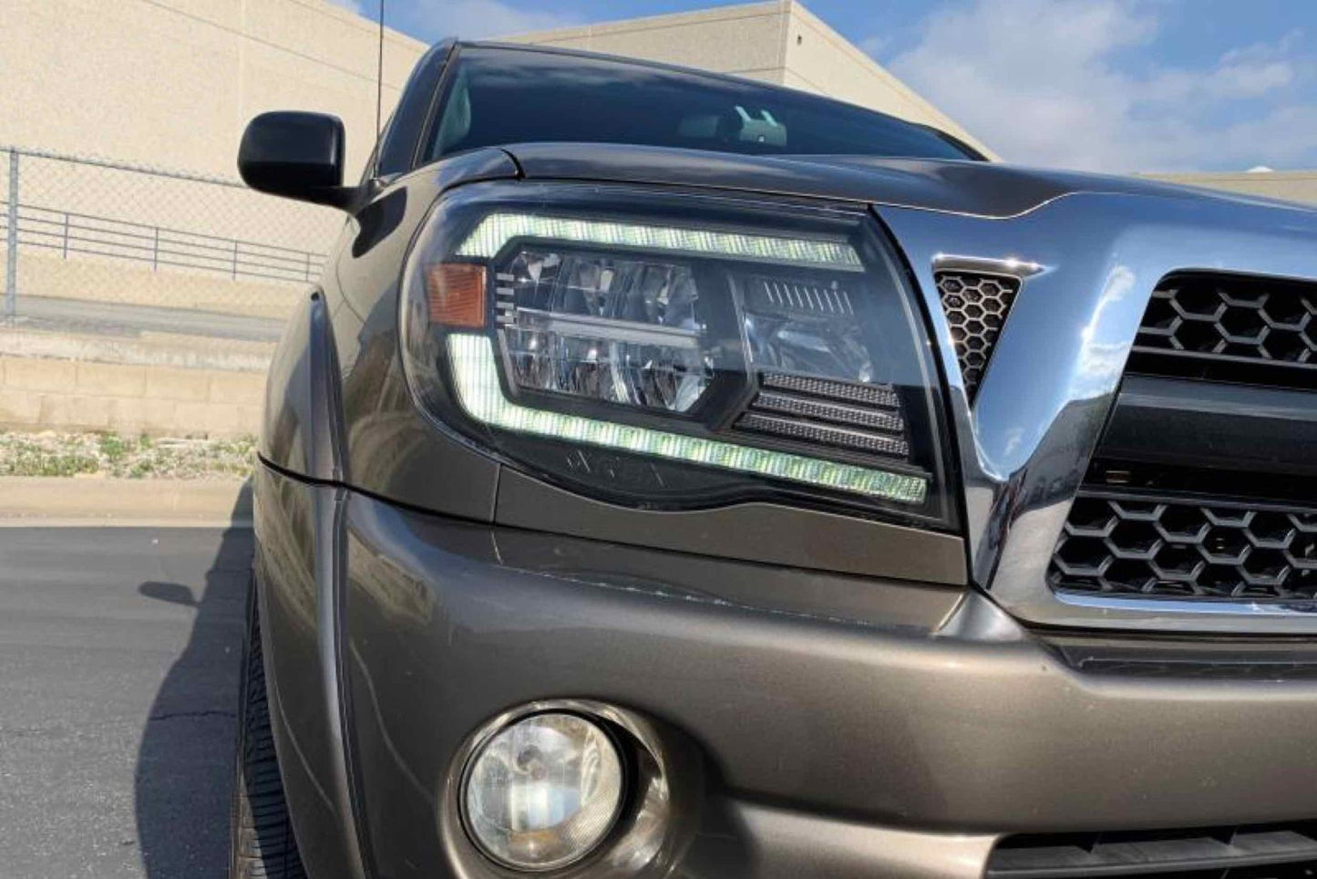 Faros delanteros LED ARex Luxx: Toyota Tacoma (05-11) - Cromados (reflector/juego)