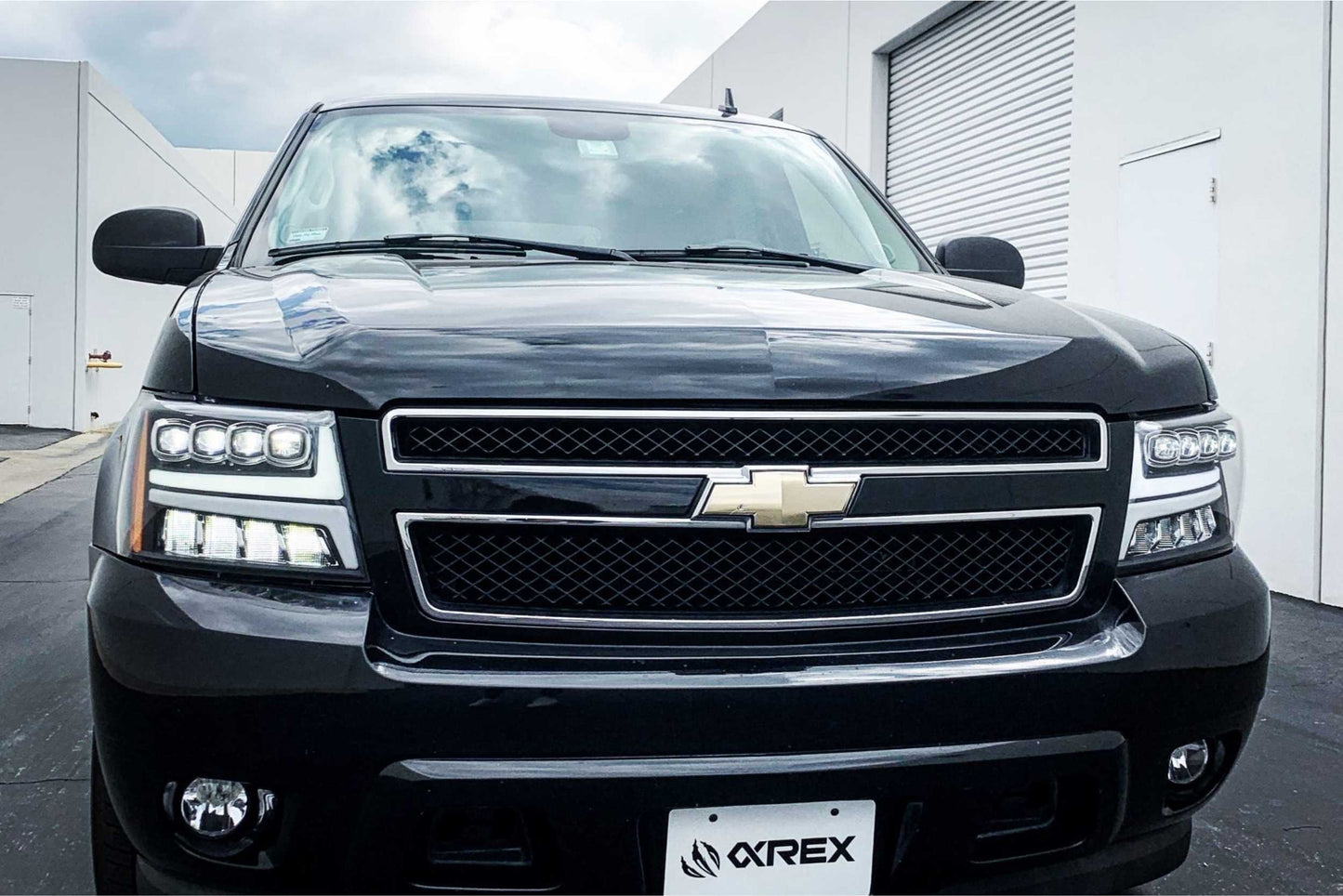 Faros delanteros LED ARex Nova: Chevy Tahoe/Suburban/Avalanche (07-13) - Negro (juego)