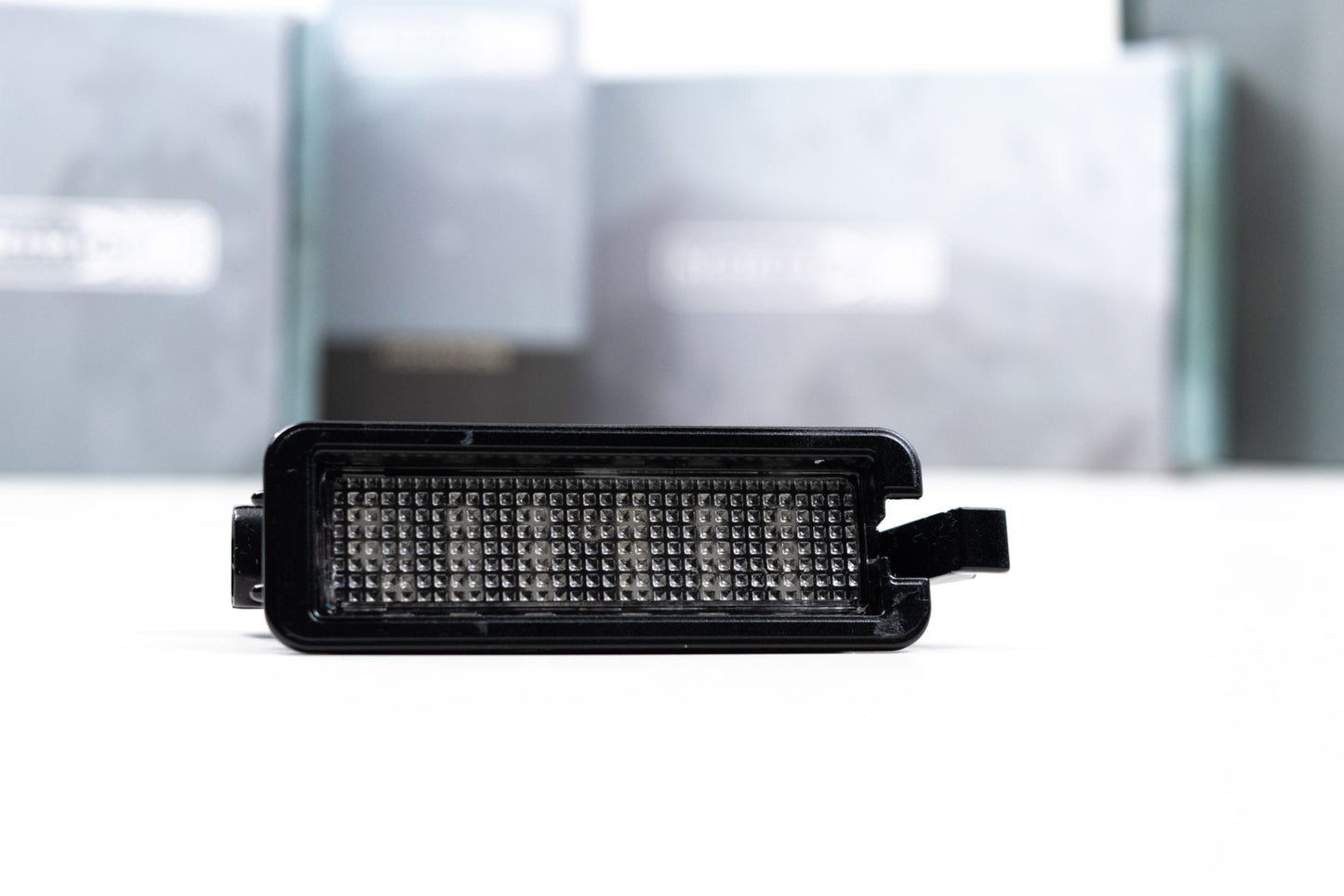 Luz de matrícula XB: Dodge Charger (15-18)