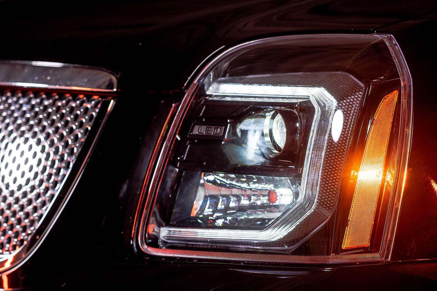 Faros LED híbridos XB: GMC Yukon (07-14) (par/aSM)