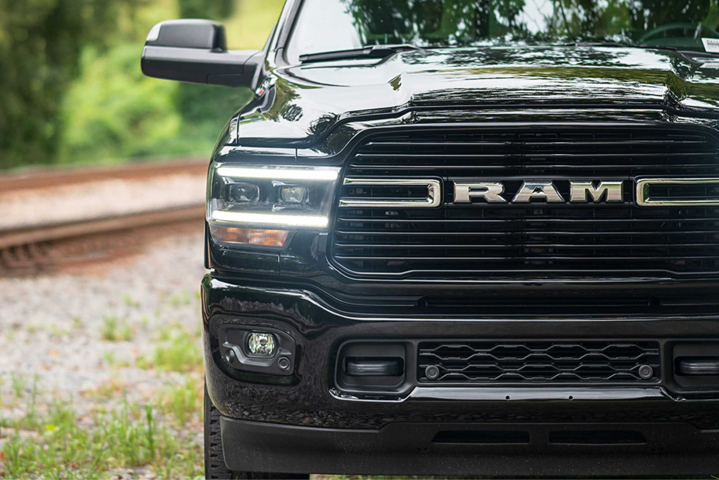 Faros LED híbridos XB: Dodge Ram HD (2019+) (par/ajustable)