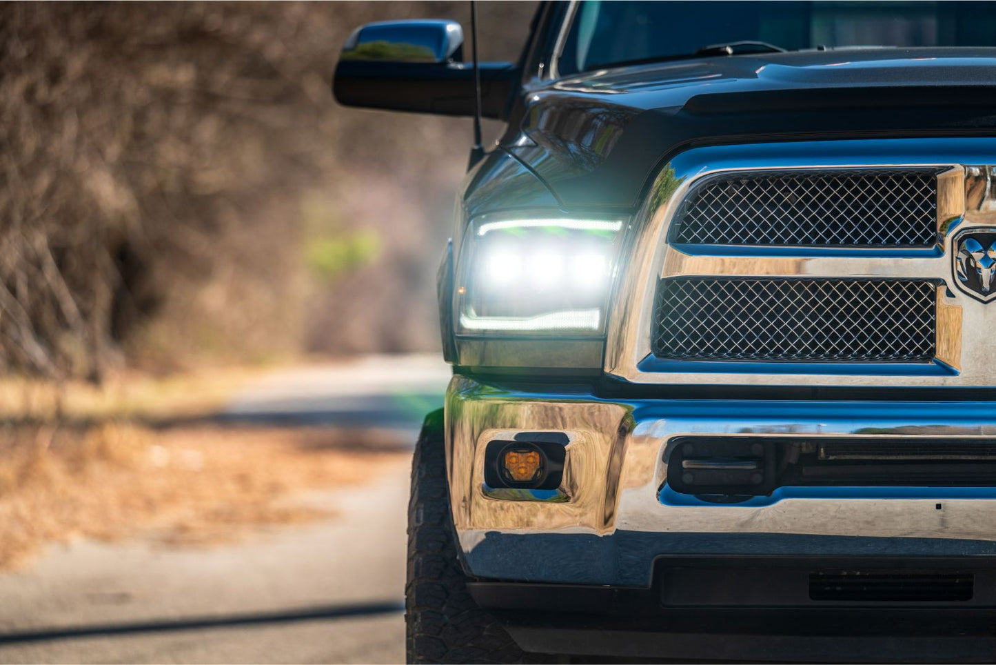 Faros delanteros LED de carburo: Dodge Ram Classic (2019-2024)