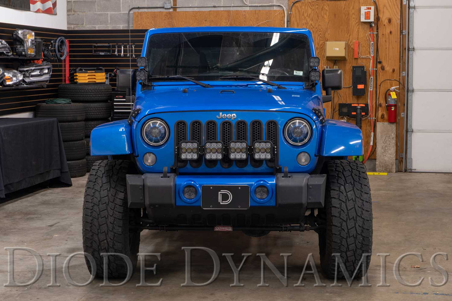 Jeep JK SS5 4-Pod CrossLink Kühlergrill Lichtleisten-Kit Sport Weiß Combo Diode Dynamics