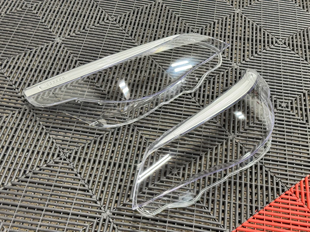 2008-2010 BMW E60 5-Series Facelift Replacement Headlight Lenses w/ LED Brow