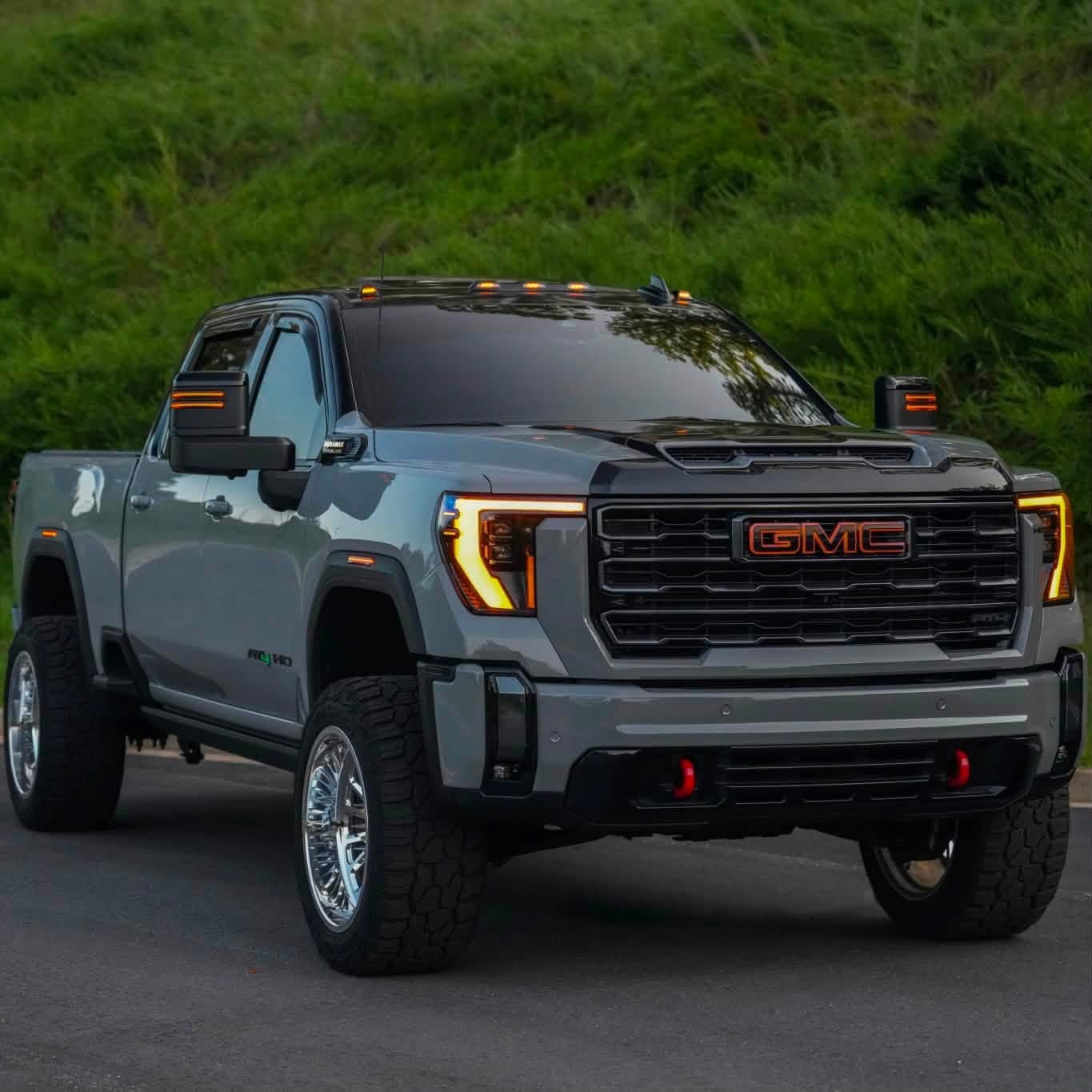 2024+ GMC Sierra HD LED Illuminated Front Emblem