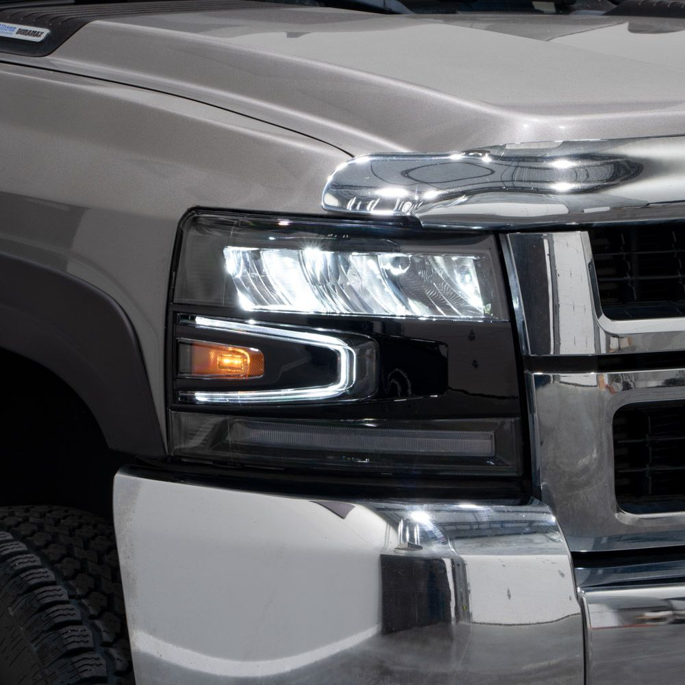 Par de faros delanteros reflectores LED para Chevrolet Silverado 2007-2013 con iluminación