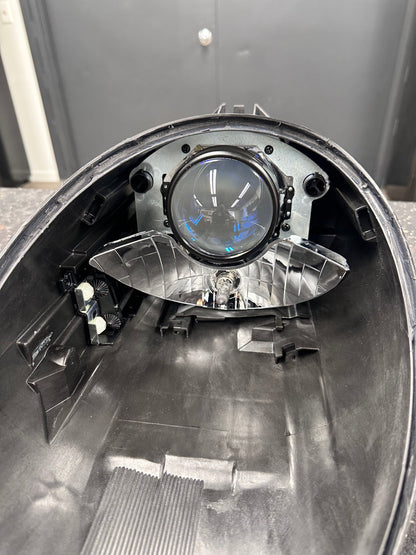 Porsche 997 G5 Projector Retrofit Brackets (Non-Adaptive Headlights)