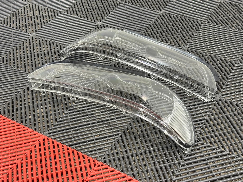 2001-2003 BMW 5 Series E39 Replacement Headlight Lenses (Pair) (Euro Corners)
