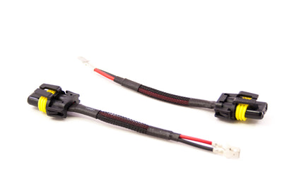 Adapter: 9004 Male > 9007 Female