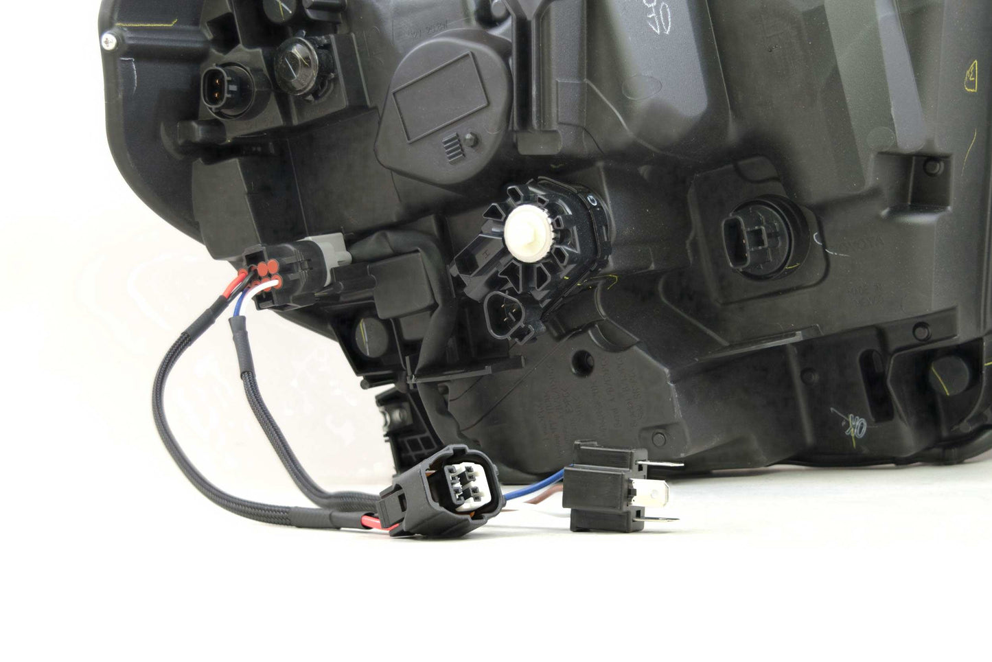 Conversion Harness: Tundra OEM LED Headlights DRL Adapter (14-19)