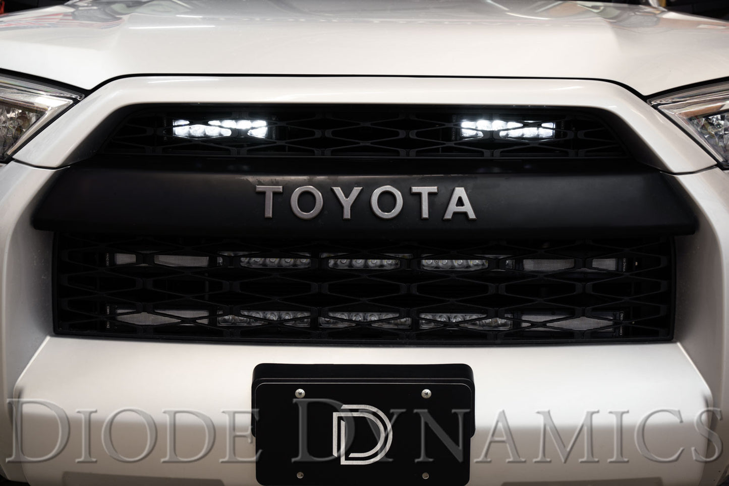 Kit de barra de luces LED SAE/DOT de la serie Stage para Toyota 4Runner 2014-2021 con dinámica de diodos de conducción ámbar