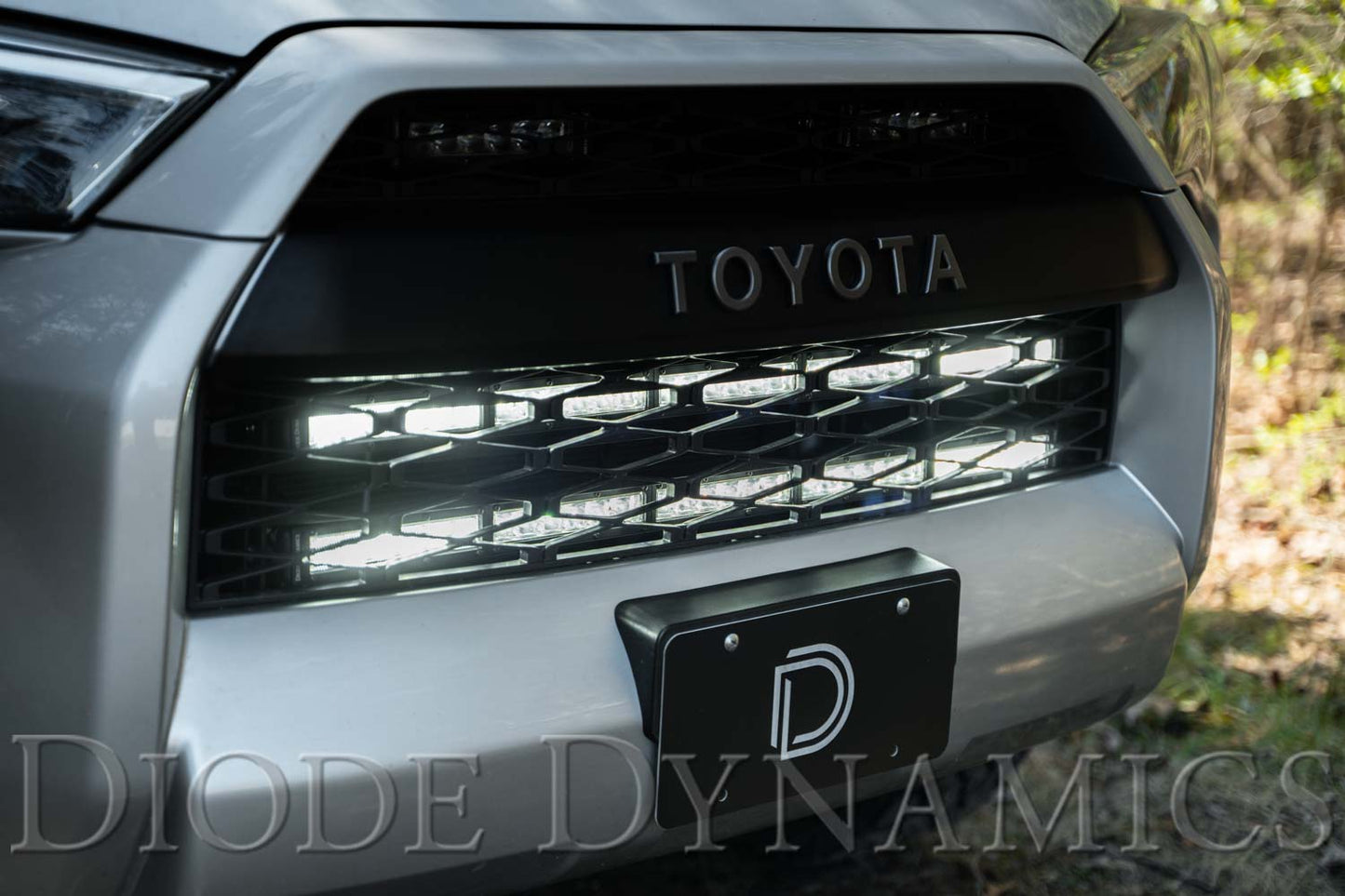 SS30 Single Stealth Lightbar Kit for 2014-2019 Toyota 4Runner White Combo Diode Dynamics